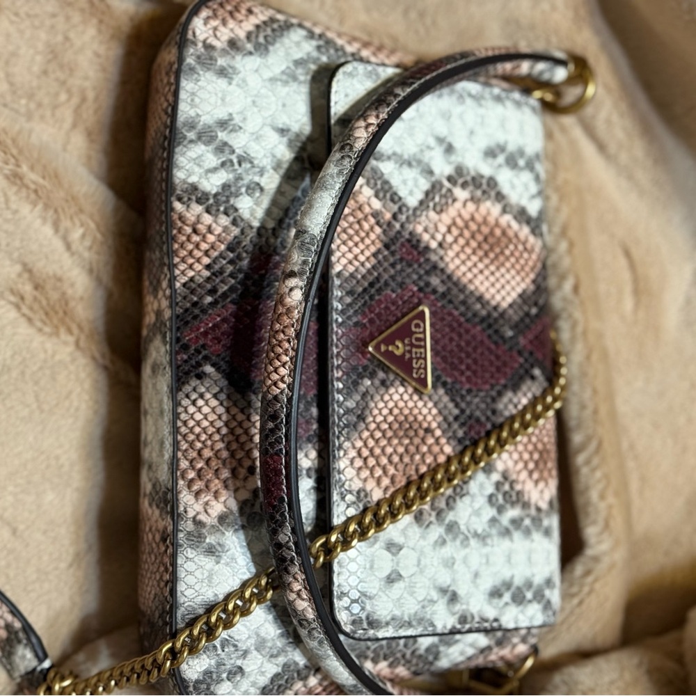 Guess Snake Print Shoulder Bag with Gold Chain - Picture 8 of 11